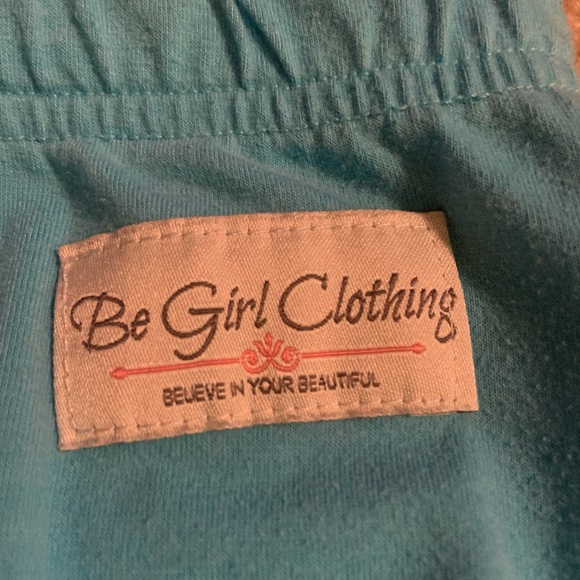 Girls Ruffle shorts - Picture 3 of 3